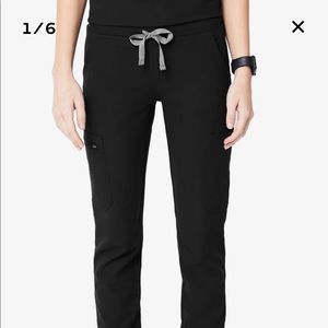 FIGS Scrubs Yola Black Small